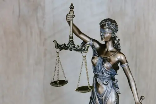 Law Firms & Legal